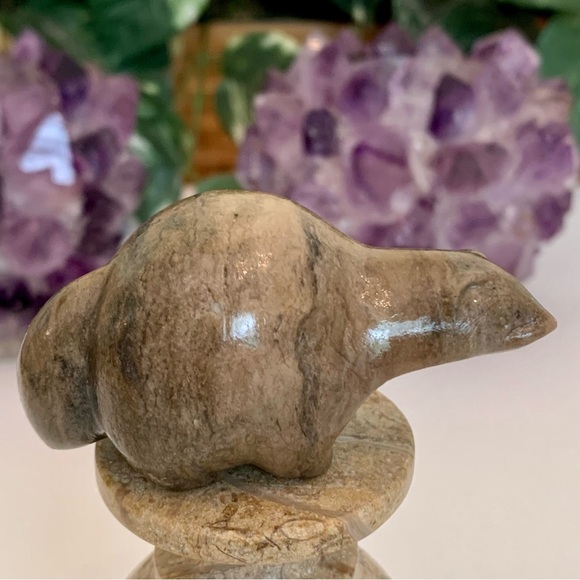 Vintage Raccoon Fetish Canadian Inuit Hand Carved Native Animal Sculpture 2.75" - Picture 13 of 16